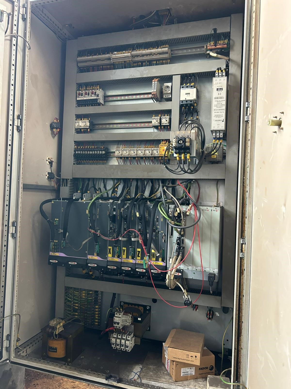 Fresadora CNC Fagor 8050